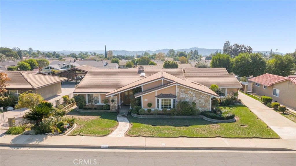 1272 E Palm Drive, Glendora, CA 91741