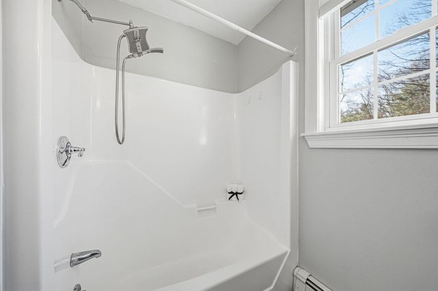 39 Blueberry Hill Rd, Woburn, MA 01801