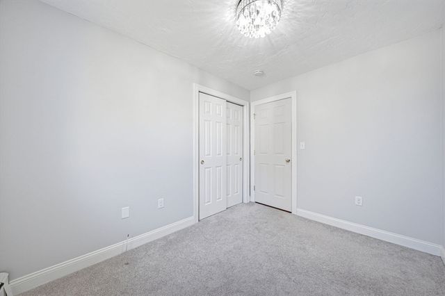 39 Blueberry Hill Rd, Woburn, MA 01801