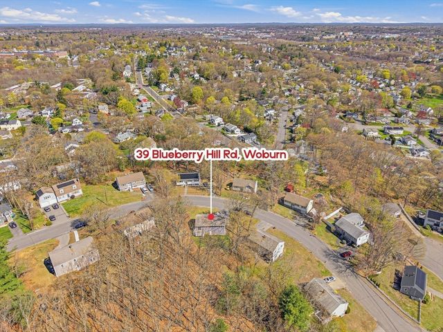 39 Blueberry Hill Rd, Woburn, MA 01801