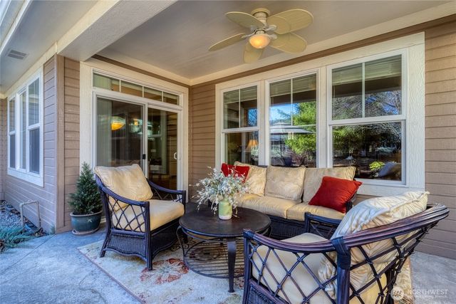 731 SE Swainson Lane, College Place, WA 99324