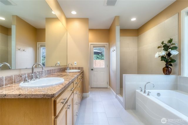 731 SE Swainson Lane, College Place, WA 99324