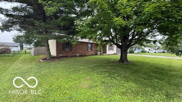 5376 Collett Drive E, Camby, IN 46113
