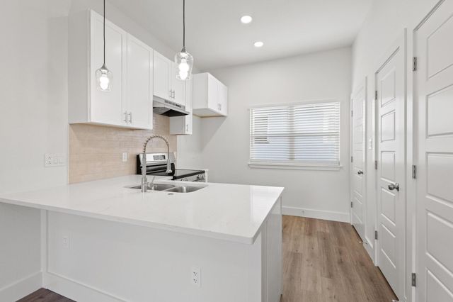 607 W Sears Street, Denison, TX 75020