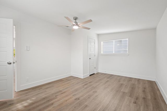 607 W Sears Street, Denison, TX 75020