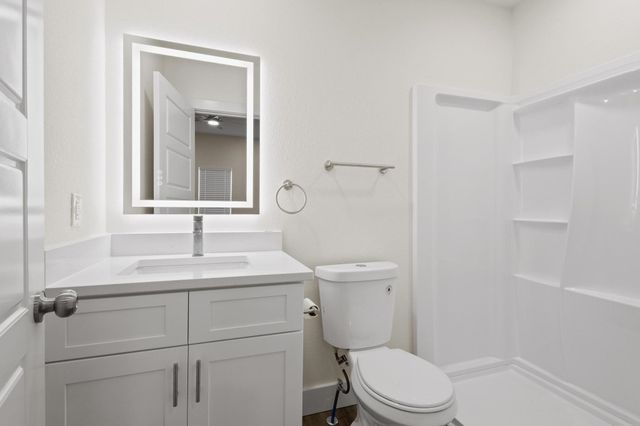 607 W Sears Street, Denison, TX 75020