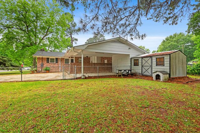 107 E Melrose Ave., Mullins, SC 29574