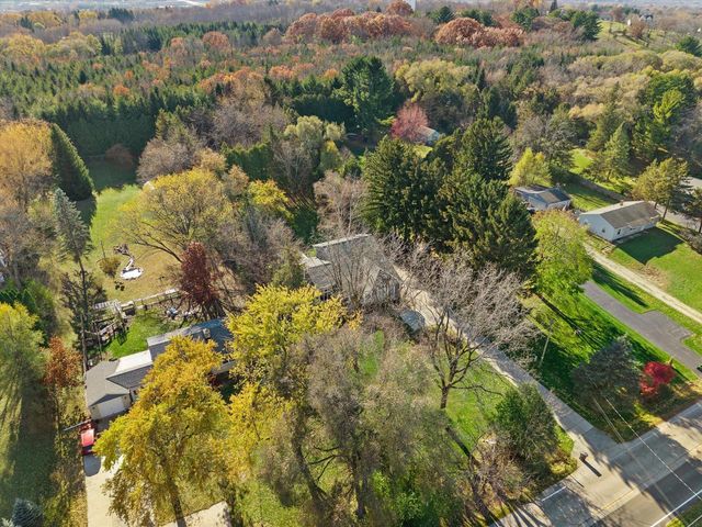 N26W26729 Prospect AVENUE, Pewaukee, WI 53072