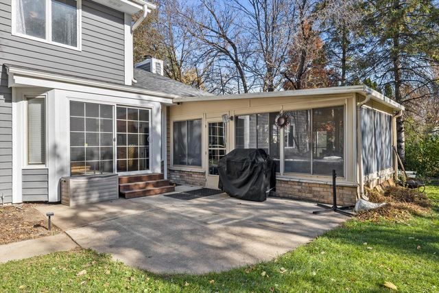 N26W26729 Prospect AVENUE, Pewaukee, WI 53072