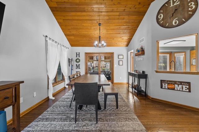 N26W26729 Prospect AVENUE, Pewaukee, WI 53072