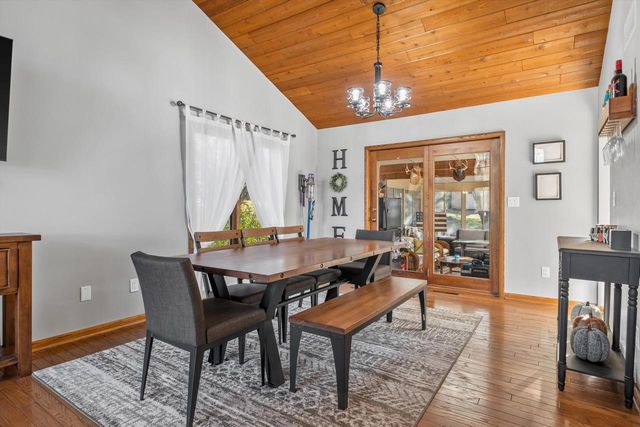 N26W26729 Prospect AVENUE, Pewaukee, WI 53072