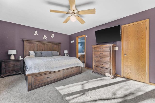 N26W26729 Prospect AVENUE, Pewaukee, WI 53072