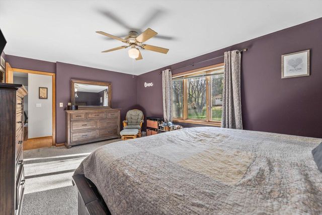 N26W26729 Prospect AVENUE, Pewaukee, WI 53072