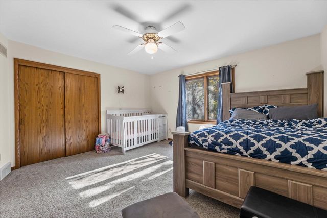 N26W26729 Prospect AVENUE, Pewaukee, WI 53072