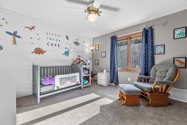 N26W26729 Prospect AVENUE, Pewaukee, WI 53072