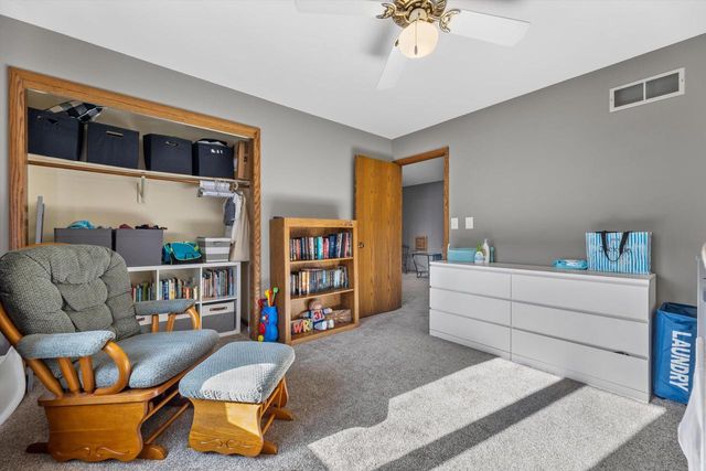 N26W26729 Prospect AVENUE, Pewaukee, WI 53072