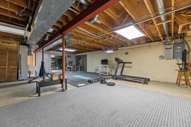 N26W26729 Prospect AVENUE, Pewaukee, WI 53072