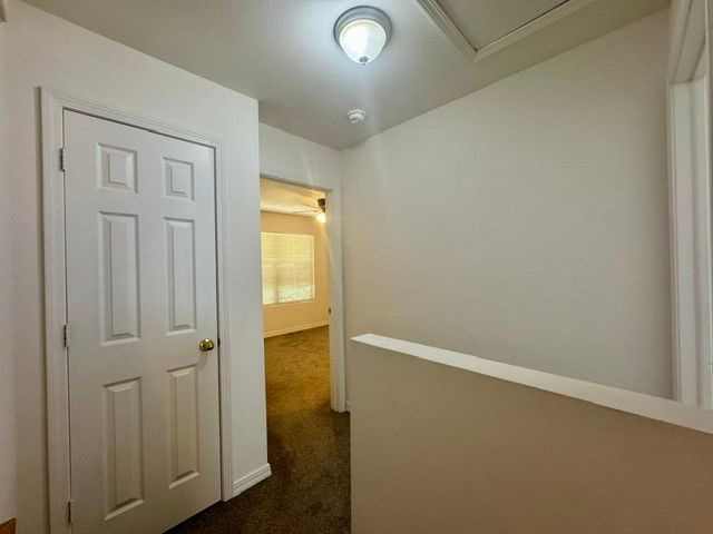 911 S Green Point Trace, Fayetteville, AR 72704