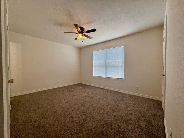 911 S Green Point Trace, Fayetteville, AR 72704
