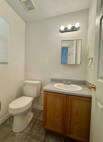 911 S Green Point Trace, Fayetteville, AR 72704