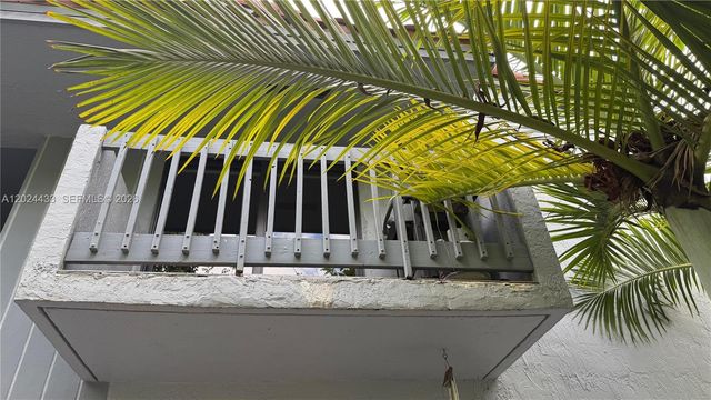 13675 SW 62nd St 202-3, Miami, FL 33183