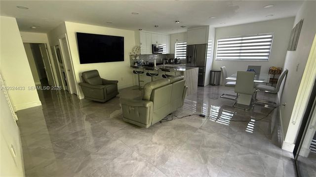 13675 SW 62nd St 202-3, Miami, FL 33183
