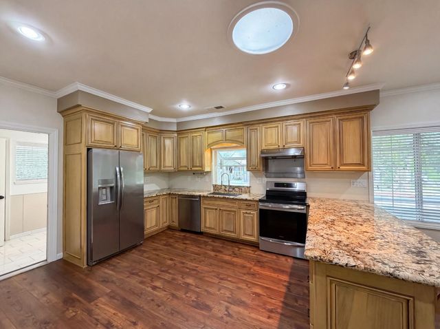 231 22nd St, Sacramento, CA 95816