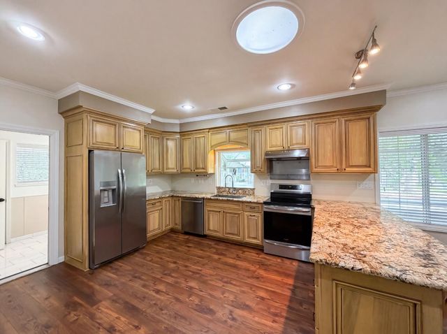 231 22nd St, Sacramento, CA 95816