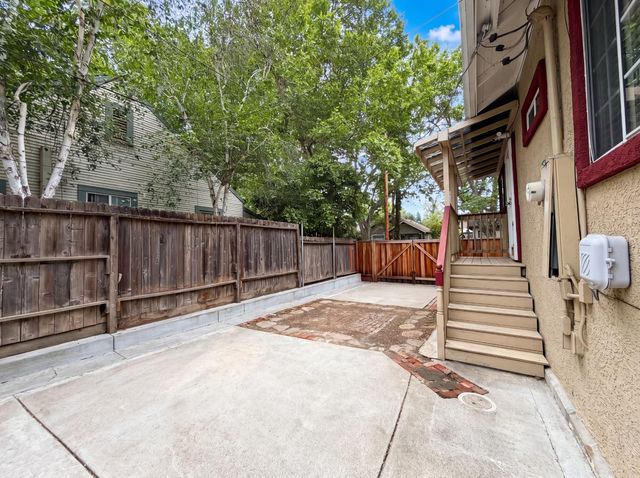 231 22nd St, Sacramento, CA 95816