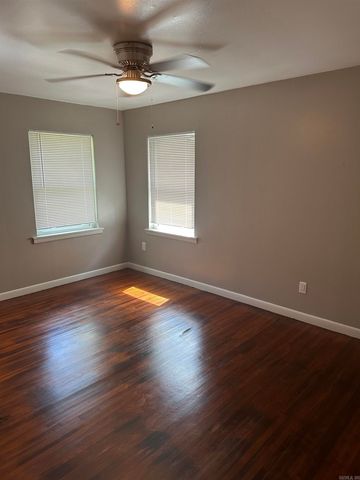 500 Hayes St, Jacksonville, AR 72076