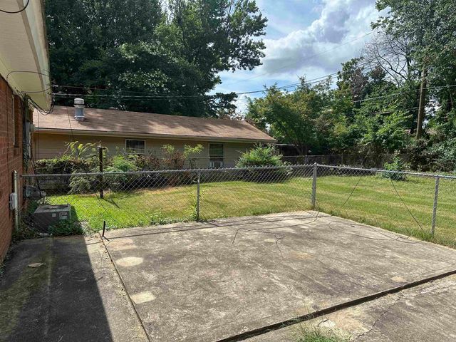 500 Hayes St, Jacksonville, AR 72076