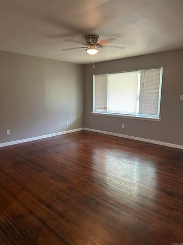 500 Hayes St, Jacksonville, AR 72076