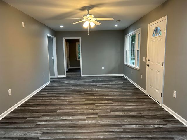 404 E Richardson Ave., Hemingway, SC 29554