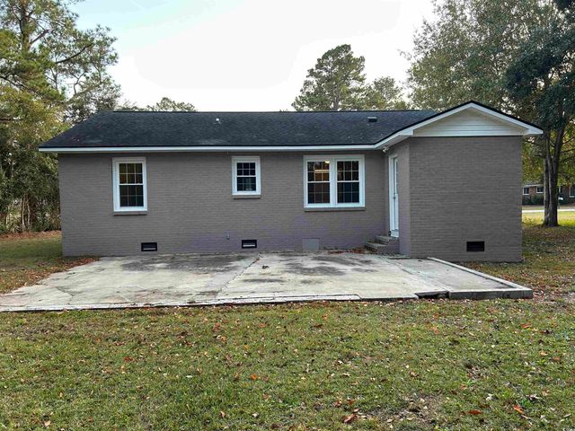 404 E Richardson Ave., Hemingway, SC 29554