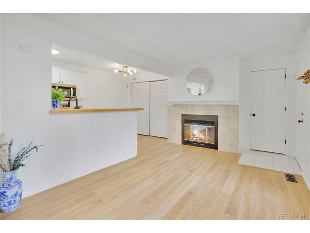 6705 S Field St 802, Littleton, CO 80128