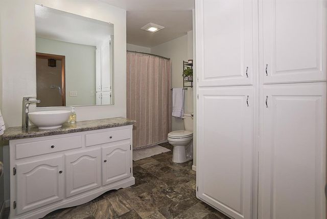 2551 Sunridge Street, Eau Claire, WI 54703
