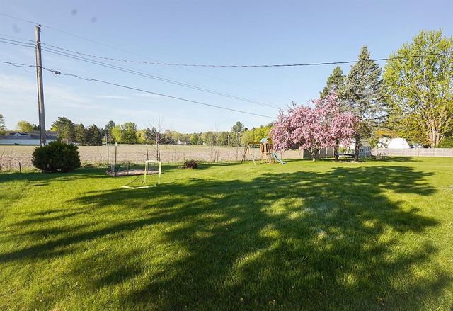 2551 Sunridge Street, Eau Claire, WI 54703