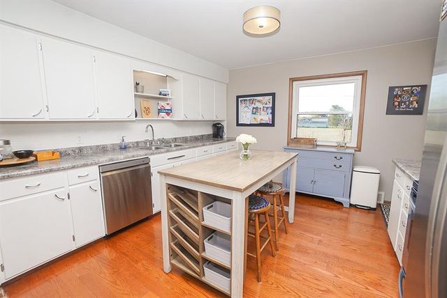2551 Sunridge Street, Eau Claire, WI 54703