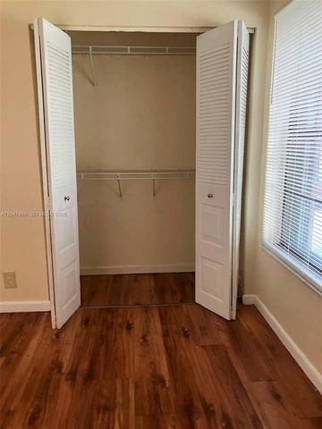 204 Lake Pointe Drive 208, Oakland Park, FL 33309