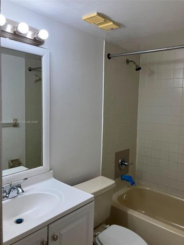 204 Lake Pointe Drive 208, Oakland Park, FL 33309