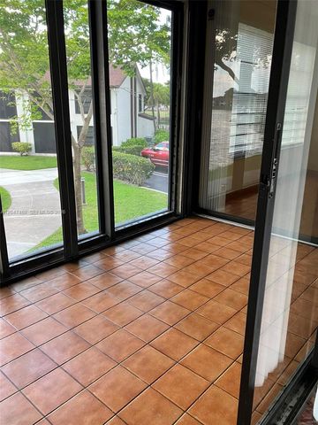 204 Lake Pointe Drive 208, Oakland Park, FL 33309