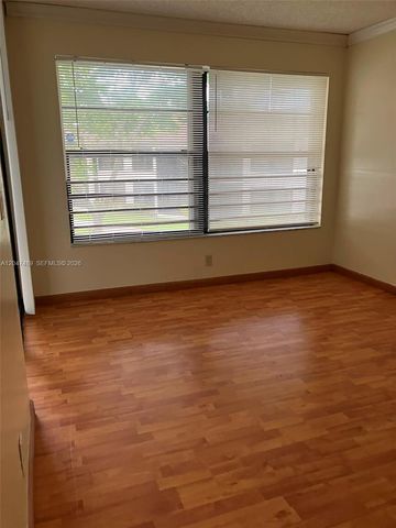 204 Lake Pointe Drive 208, Oakland Park, FL 33309