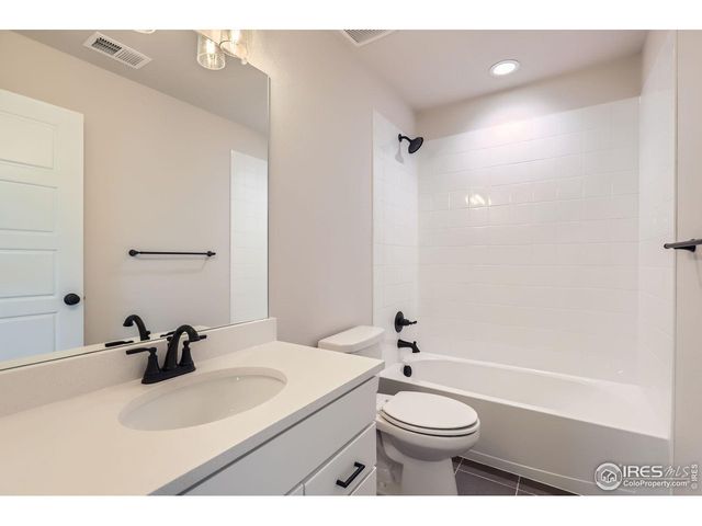 5901 Aspenglow St, Longmont, CO 80504
