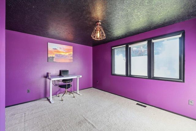 2717 E 38th Ave, Spokane, WA 99223