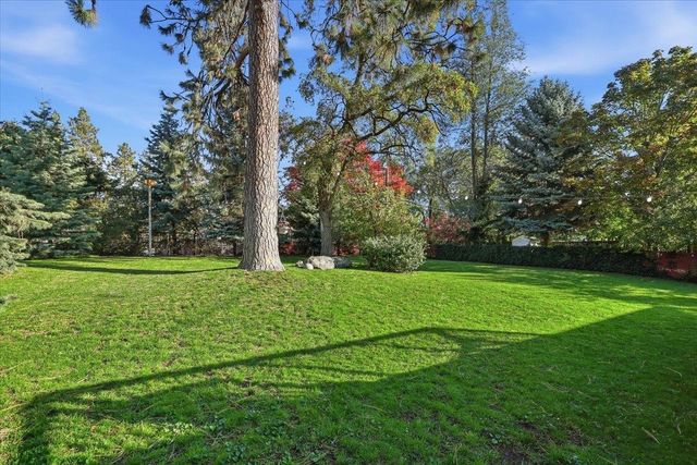 2717 E 38th Ave, Spokane, WA 99223