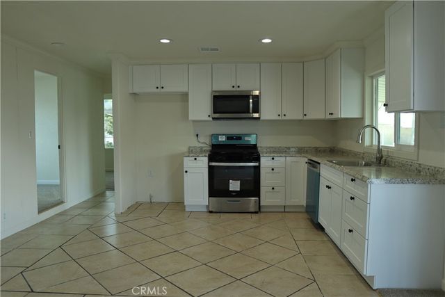 1855 E Riverside Drive 48, Ontario, CA 91761