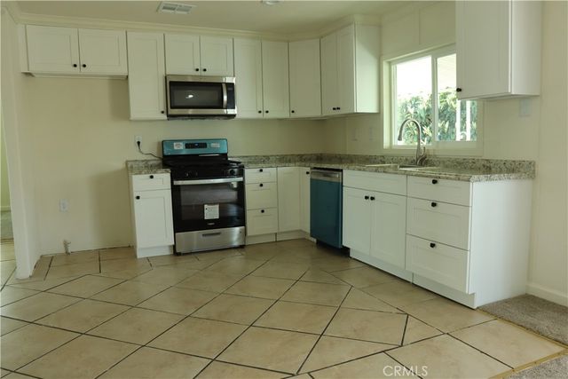 1855 E Riverside Drive 48, Ontario, CA 91761