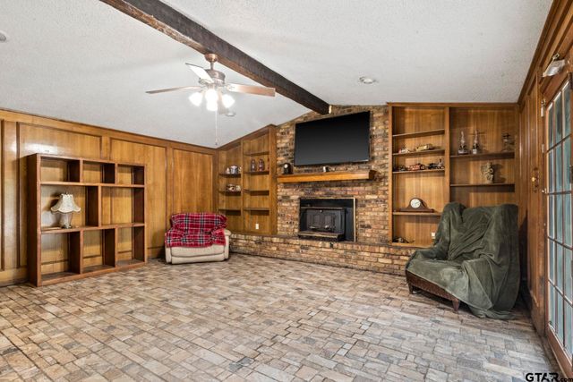 504 E 3rd, Mt Pleasant, TX 75455