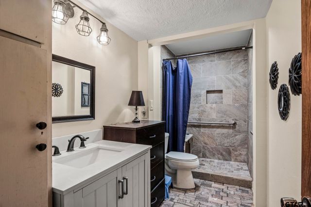 504 E 3rd, Mt Pleasant, TX 75455