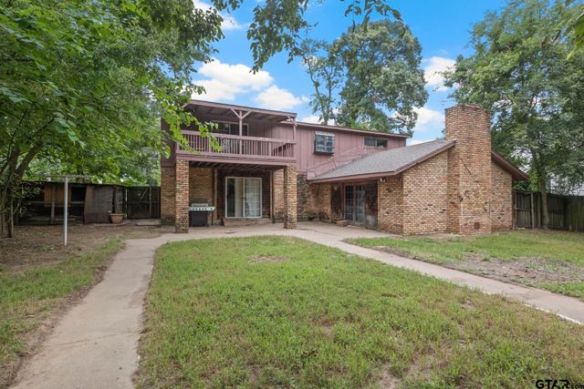 504 E 3rd, Mt Pleasant, TX 75455